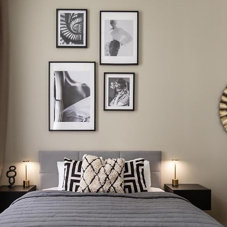 Turnkey I Republic Square Apartments Prag Exterior foto