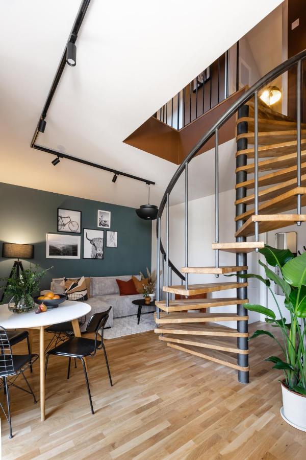 Turnkey I Republic Square Apartments Prag Exterior foto