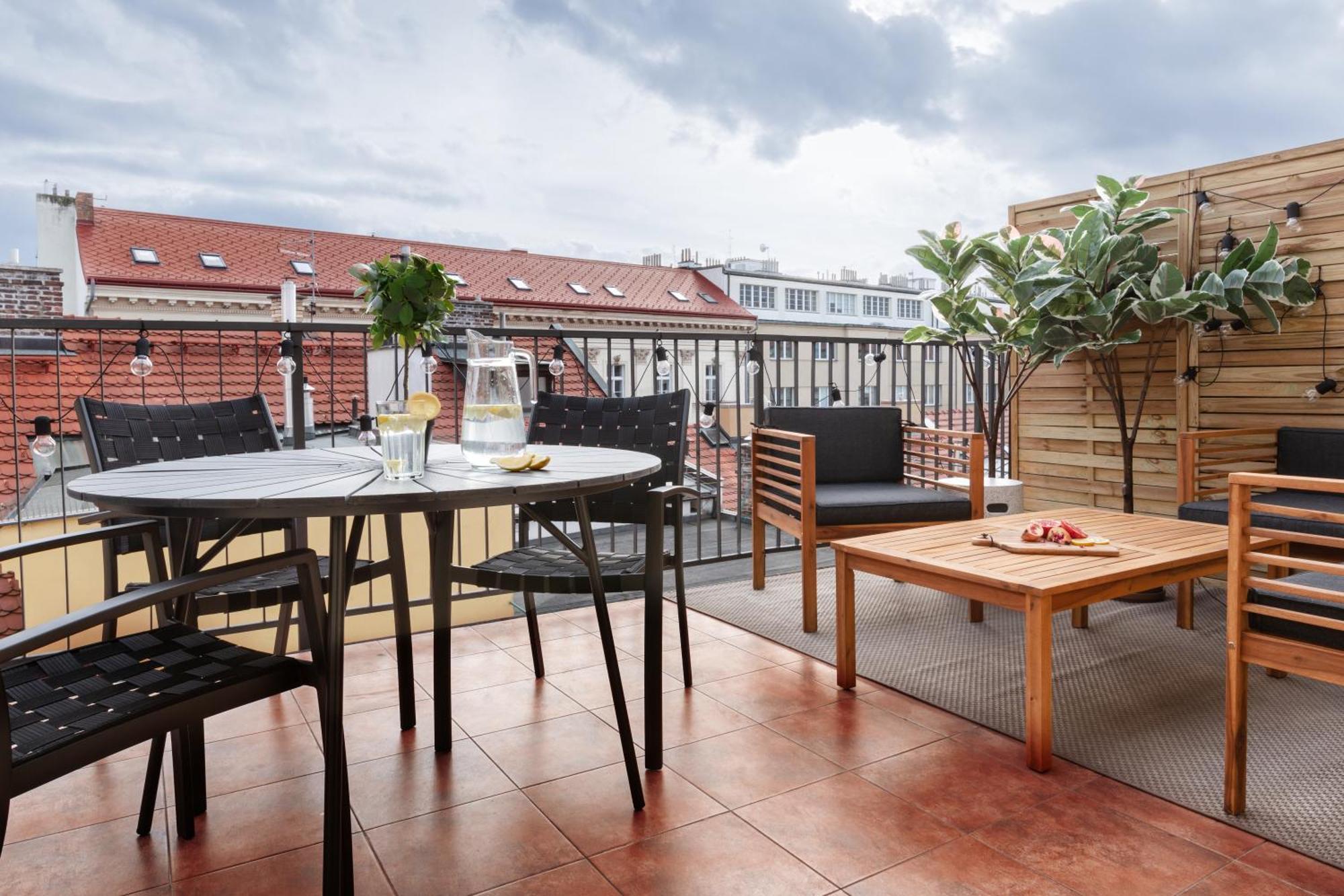 Turnkey I Republic Square Apartments Prag Exterior foto
